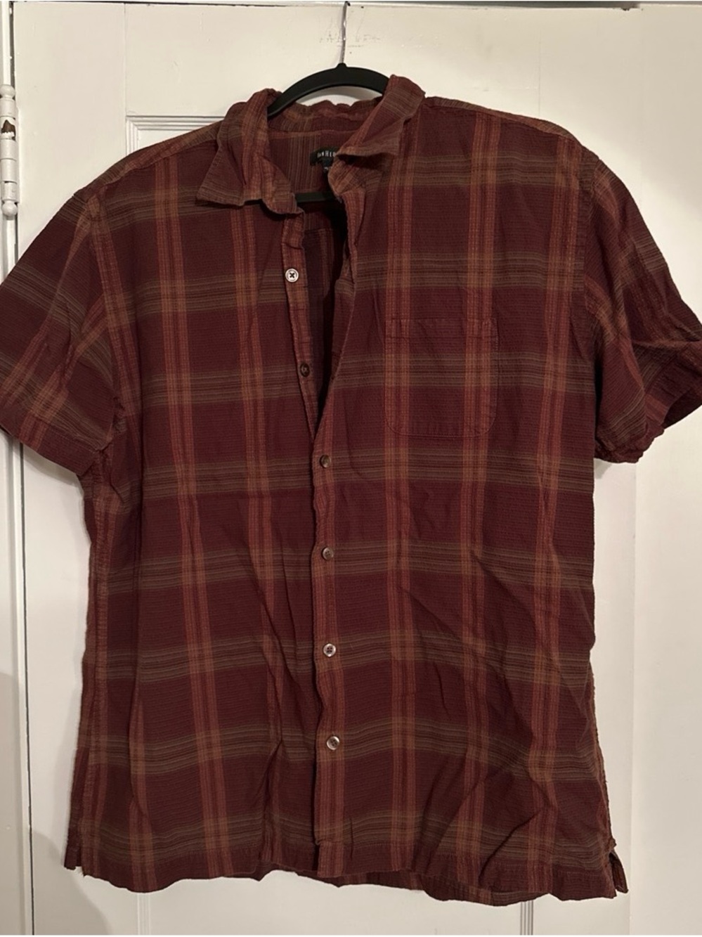 Van Heusen Men's Short Sleeve Plaid Button-Down Shirt - Maroon and Tan
